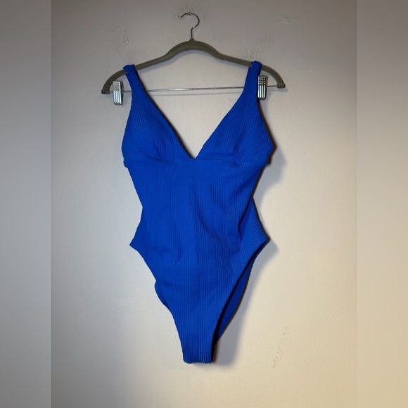 L*Space Katniss One Piece Swimsuit Royal Blue Size S NWT - Picture 3 of 5